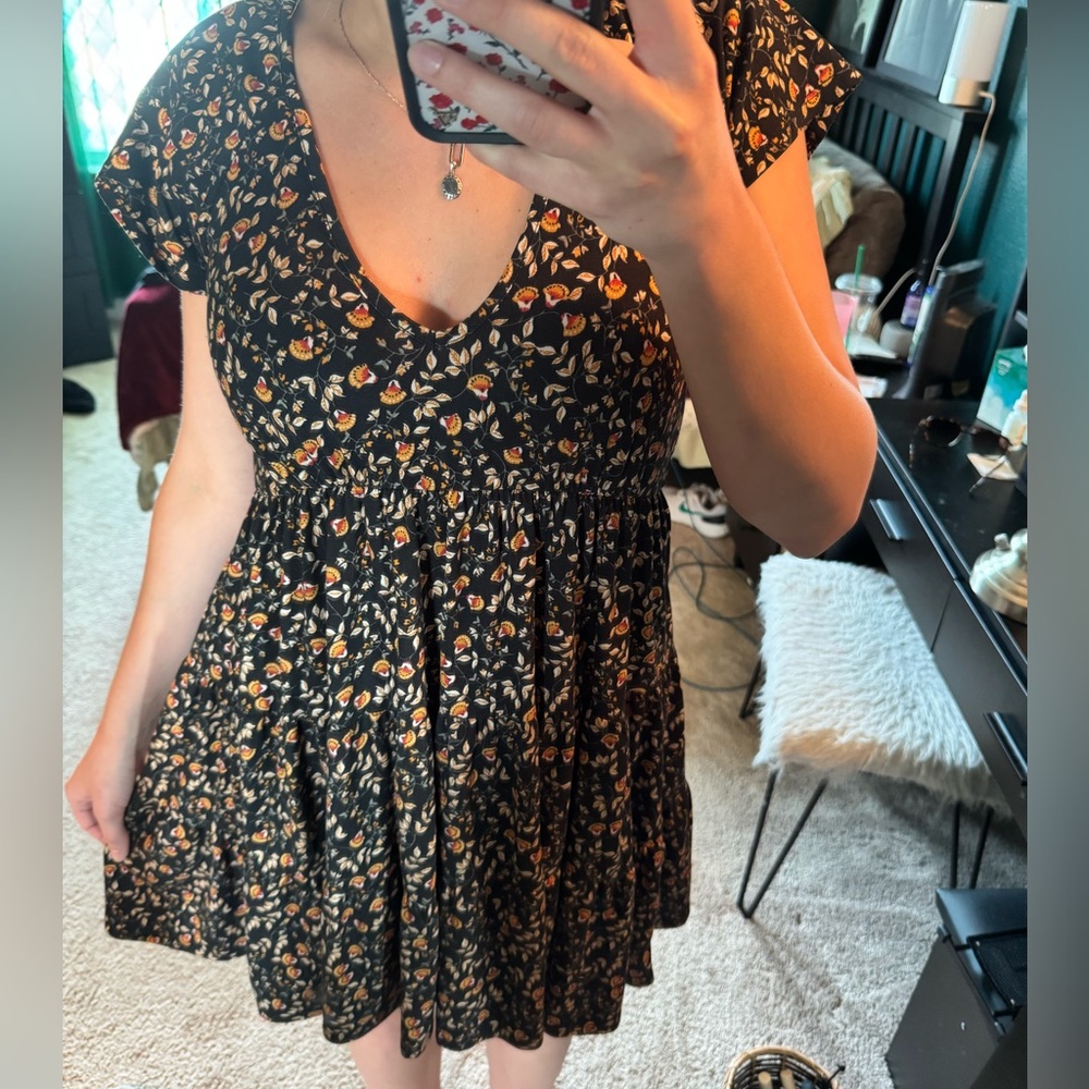 Urban Outfitters Floral Flutter Sleeve V-Neck Sundress - Picture 4 of 5